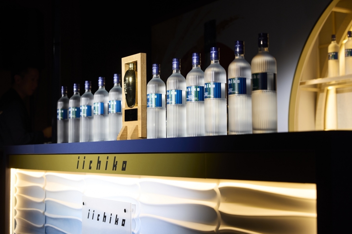 真ん中にあるのが、Birdy.社特製のシェイカートロフィー。