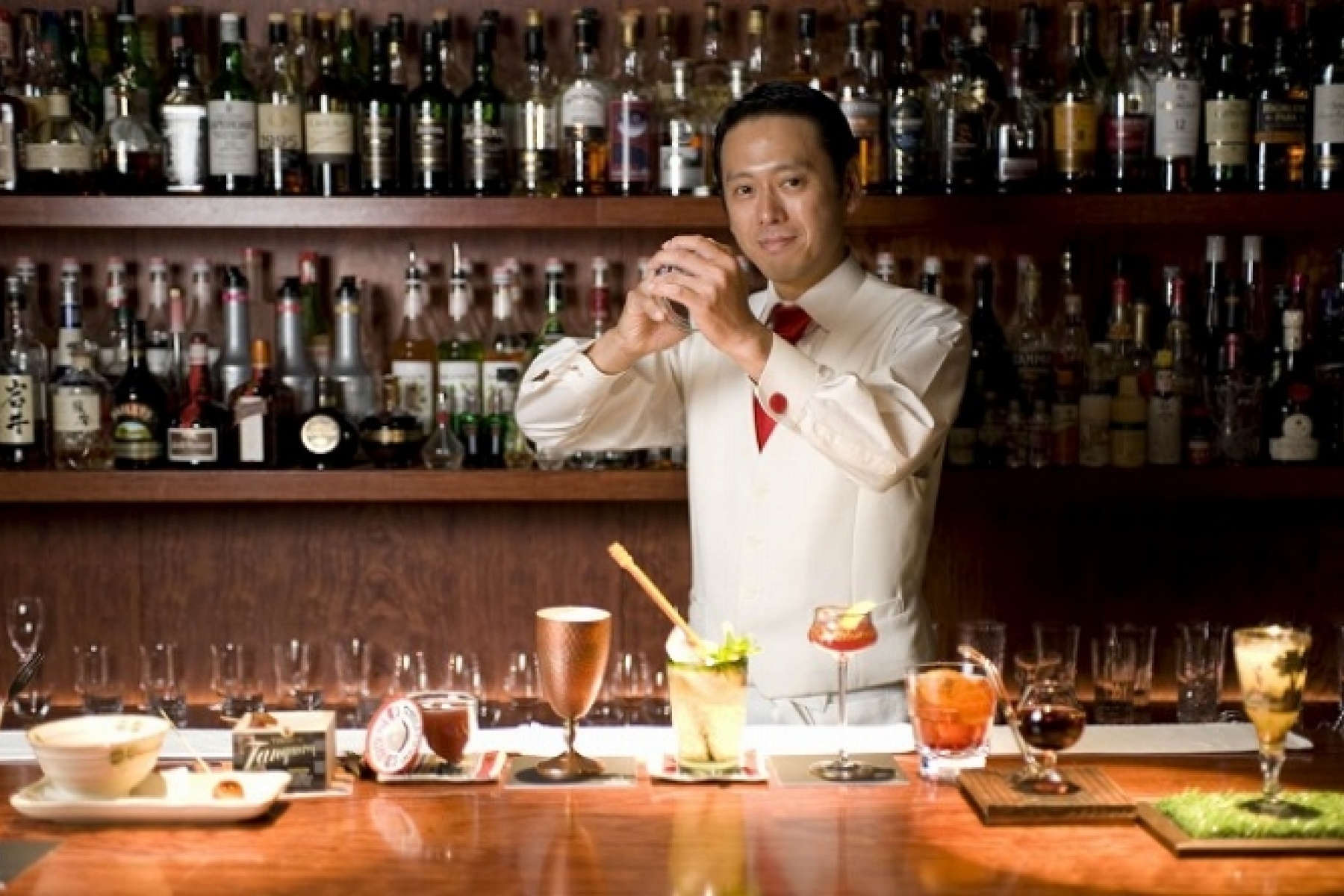 奈良発、世界で活躍する
情報発信型カクテル職人。
＜前編＞
