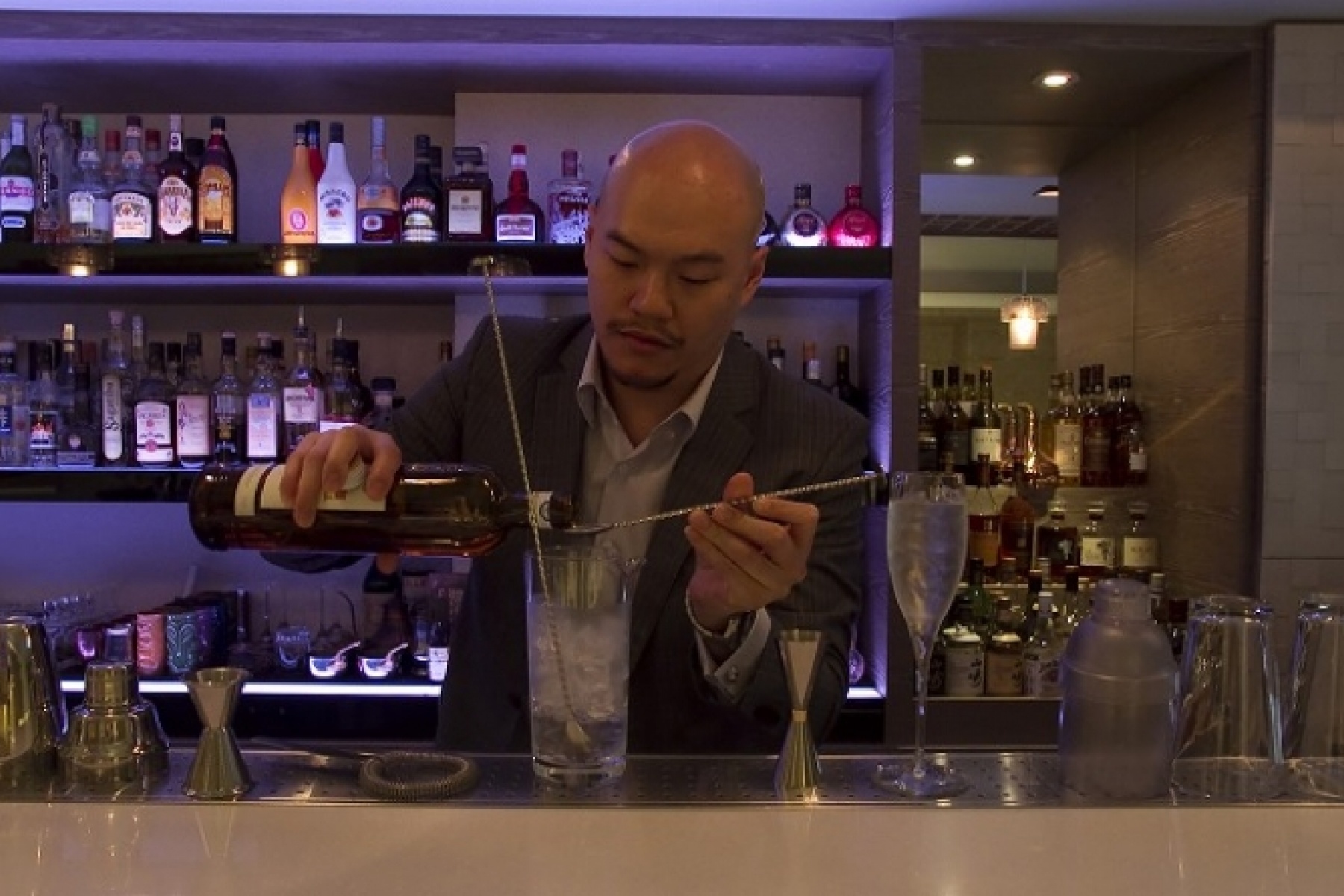 今アジアがアツい！　台湾から
カリスマ・バーテンダー登場！
＜前編＞