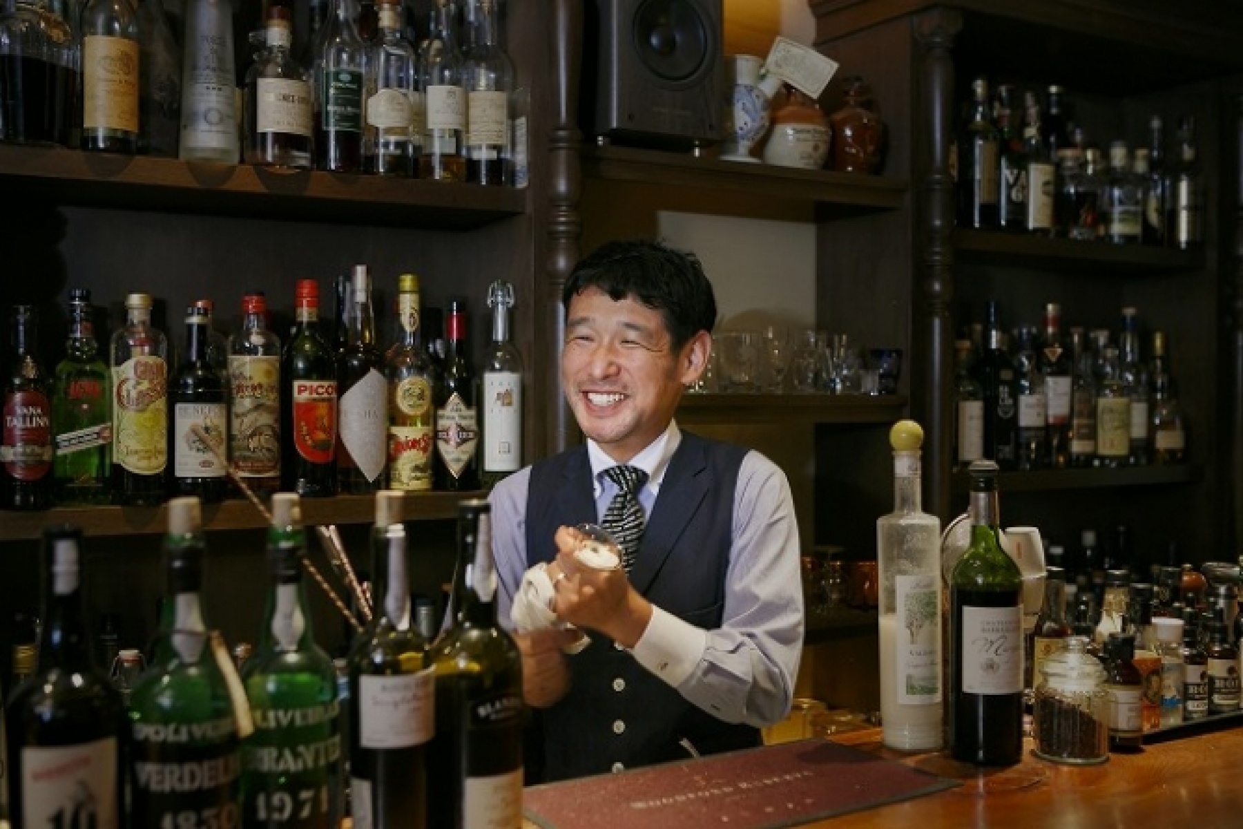 リキュール専門&ジン専門、
大阪発の特化型バー2軒。
＜前編＞
