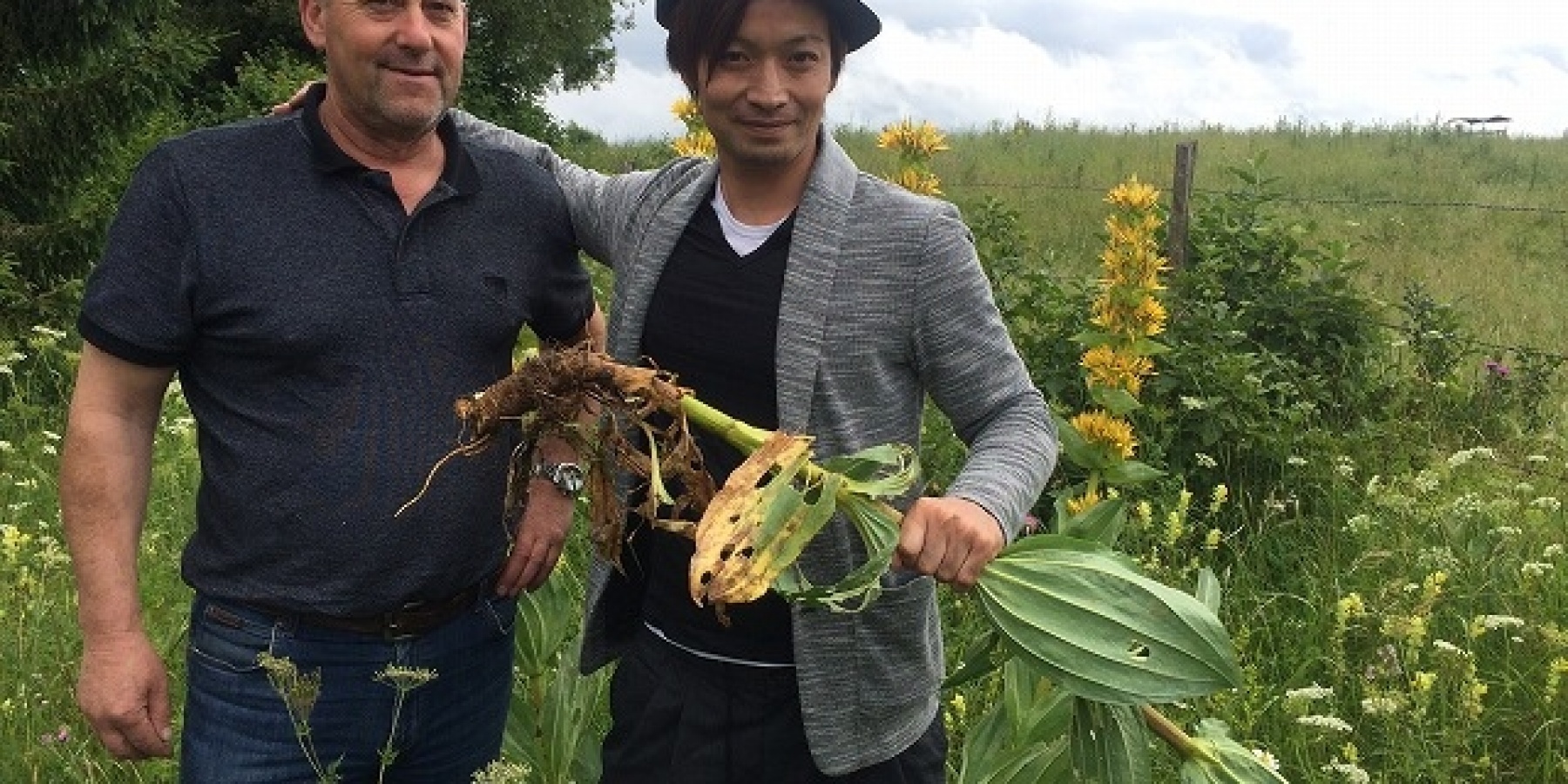 【スペシャルレポート】
薬草酒マニアのバーテンダー鹿山博康氏、
アブサンの故郷、スイス・フランスをゆく。