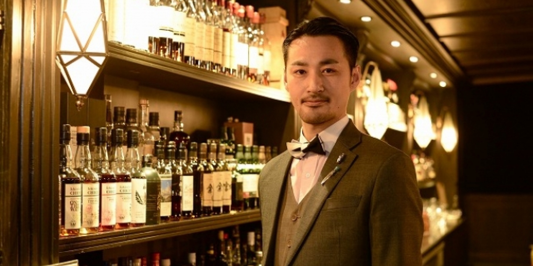 アジアを舞台に“クラシック”を
追求する日本人バーテンダー。
<前編>