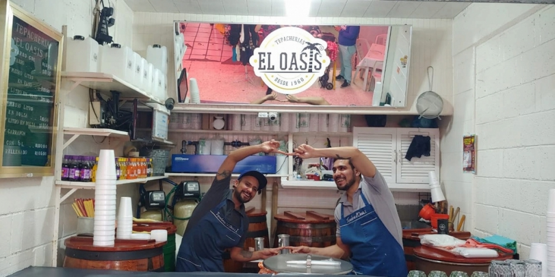 メキシコ伝統の発酵飲料
テパチェの名店「エル・オアシス」へ。
