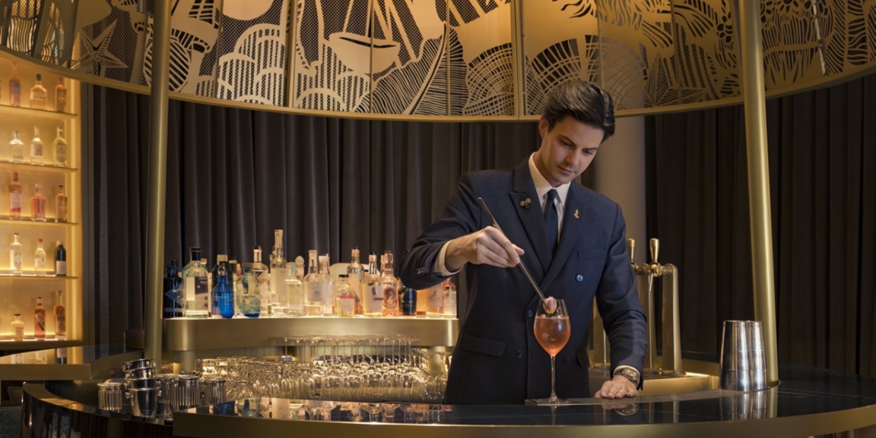 Ritz Bar：
名門「リッツ・パリ」のカクテルバー
キーワードはビオディナミ！ - 前編 -
