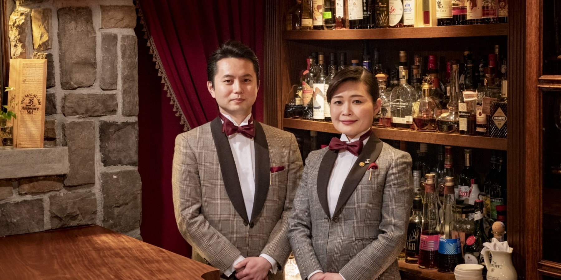 銀座の実力派バーテンダー2人が夫婦になって、
同じカウンターに立つキセキ。
<前編>