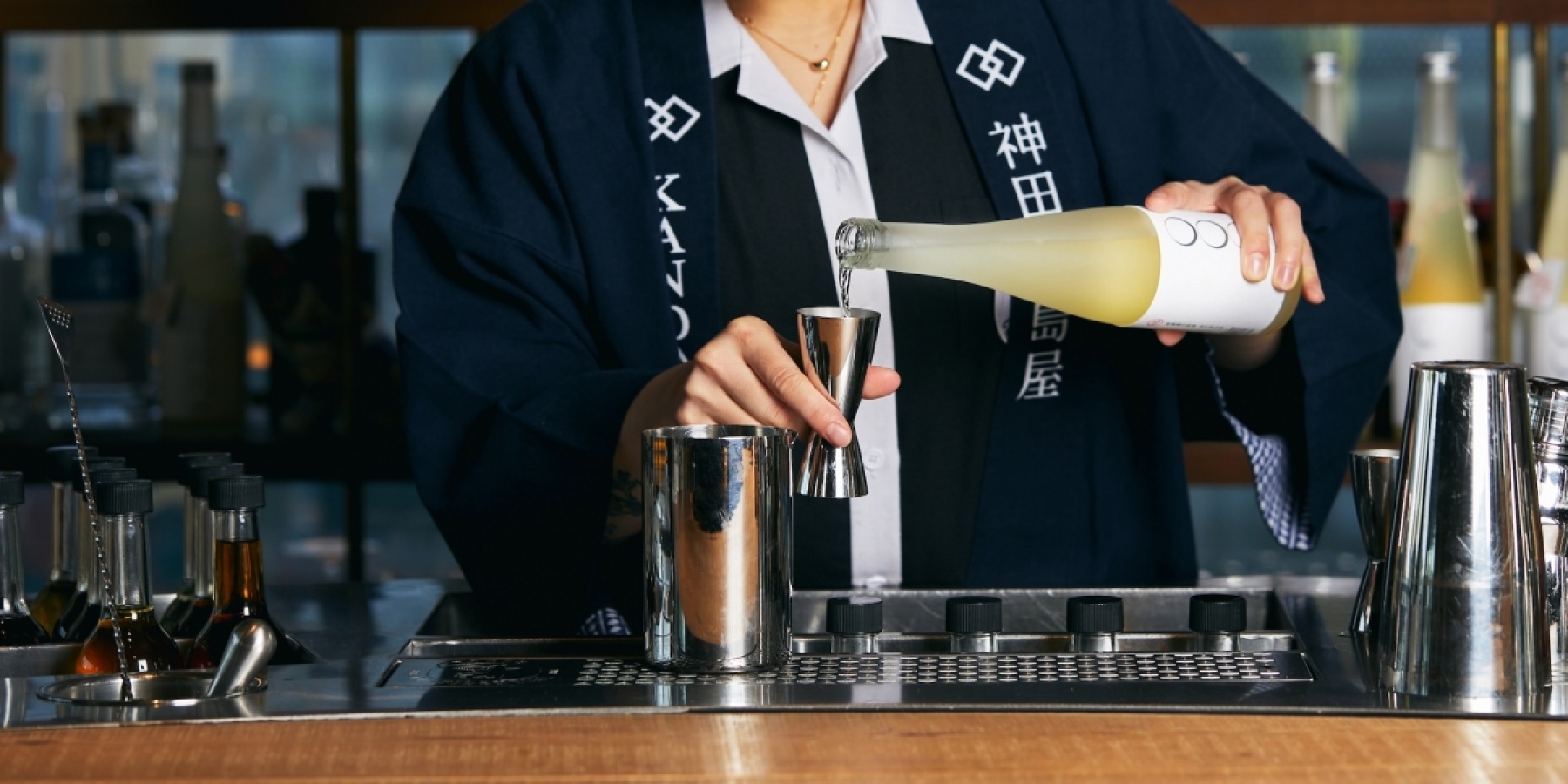 糀のリキュールをカクテルにどう使う?
トップバーテンダーが仕立てる 、みりん「Me」カクテル。
- 後編 -