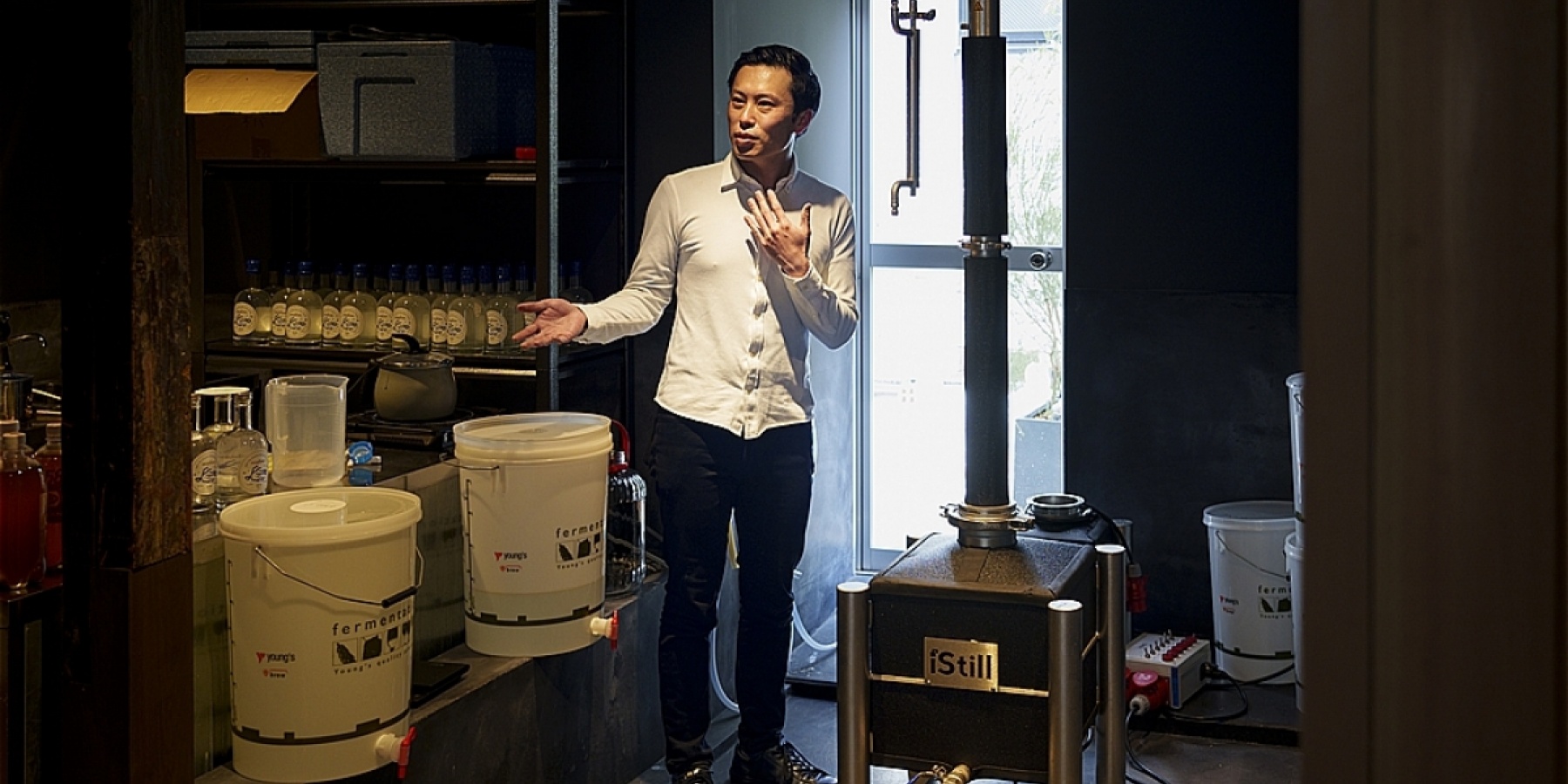 幾星 京都蒸溜室:
築140年の京町家を改装した
国内初のノンアル専門蒸溜所へ。
<前編>