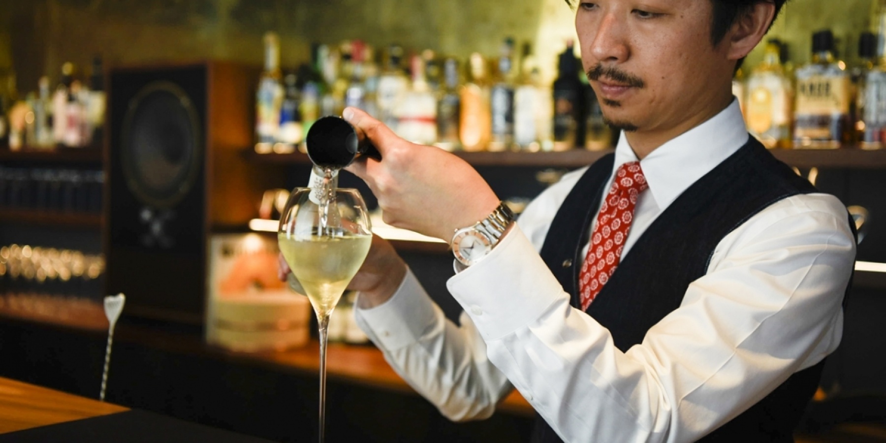 Waltz：
日本の季節×イギリスの食材
業界人注目の最旬バー！-後編-