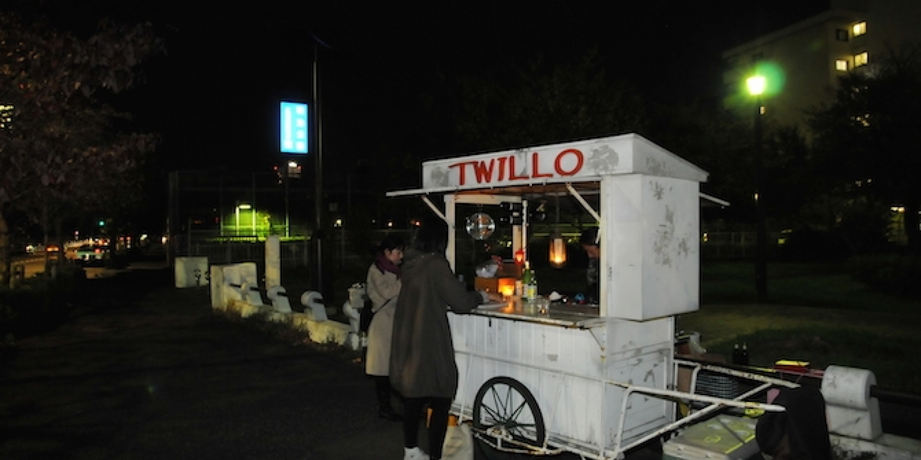 現代東京の夜をさまよう
ノマドバーテンダーの生き方術。
<前編>