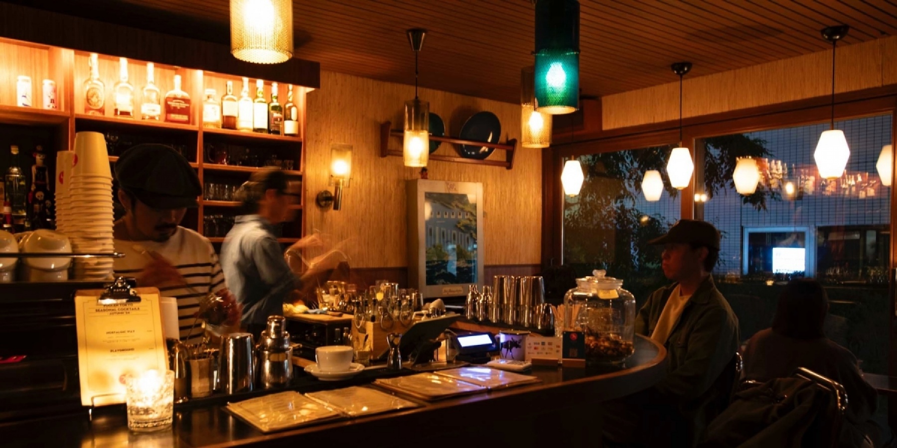 FUGLEN TOKYO:東京からソウル、ジャカルタへ!
カクテル&コーヒーの二刀流スタイルが、アジアを席巻する。
- 後編 –