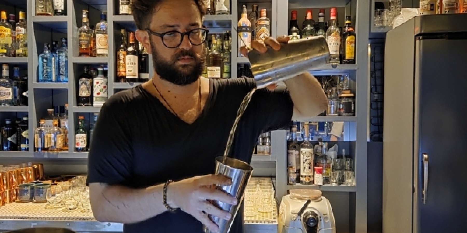 植物の宝庫「セラード」の一杯を求めて
ブラジル・ゴイアス州「ZIMBRO BAR」へ。
