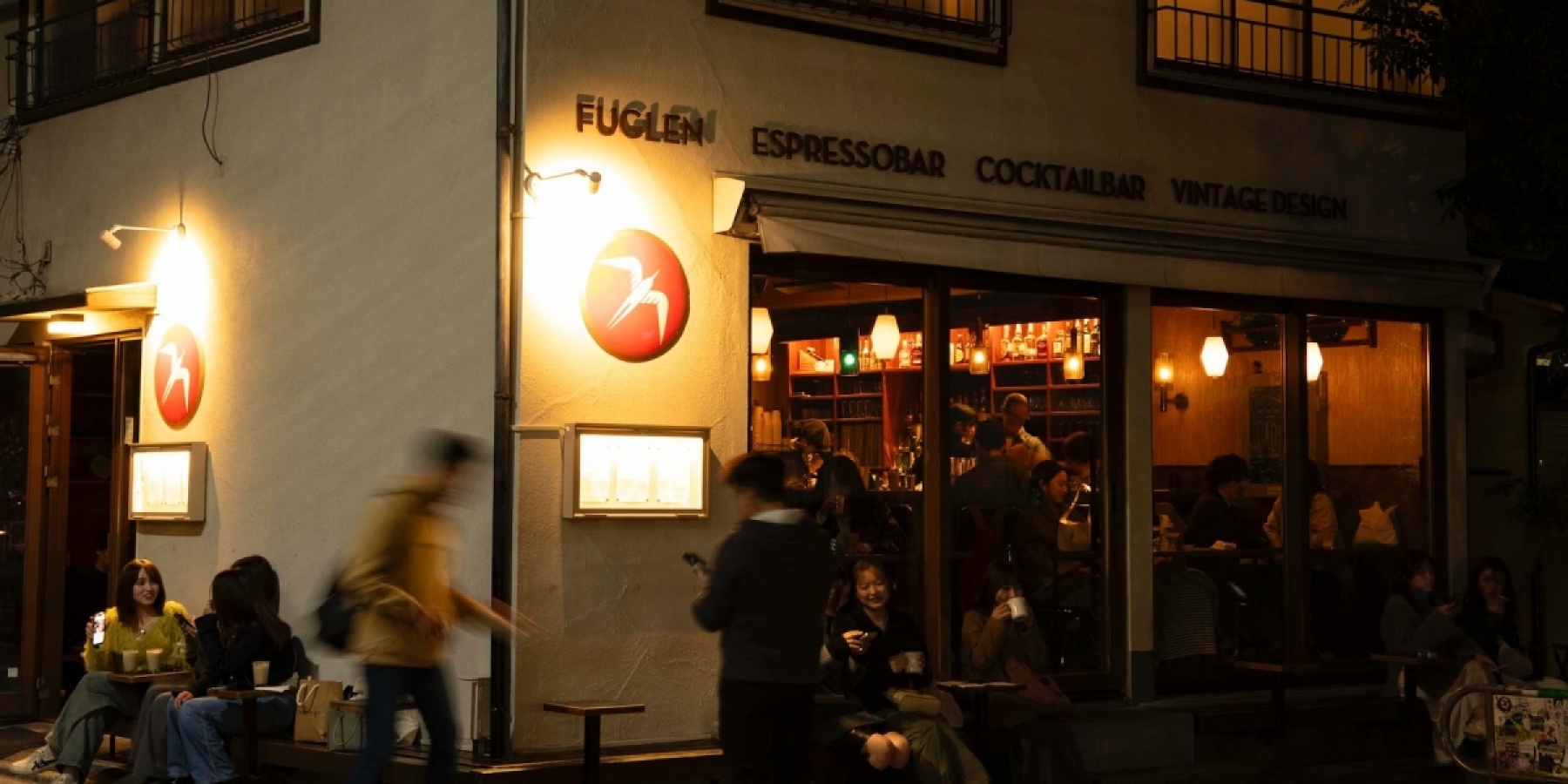 FUGLEN TOKYO:昼はコーヒー、夜はカクテル。
カフェとしてバーとして、愛される店づくり3つのポイント。
- 前編 -