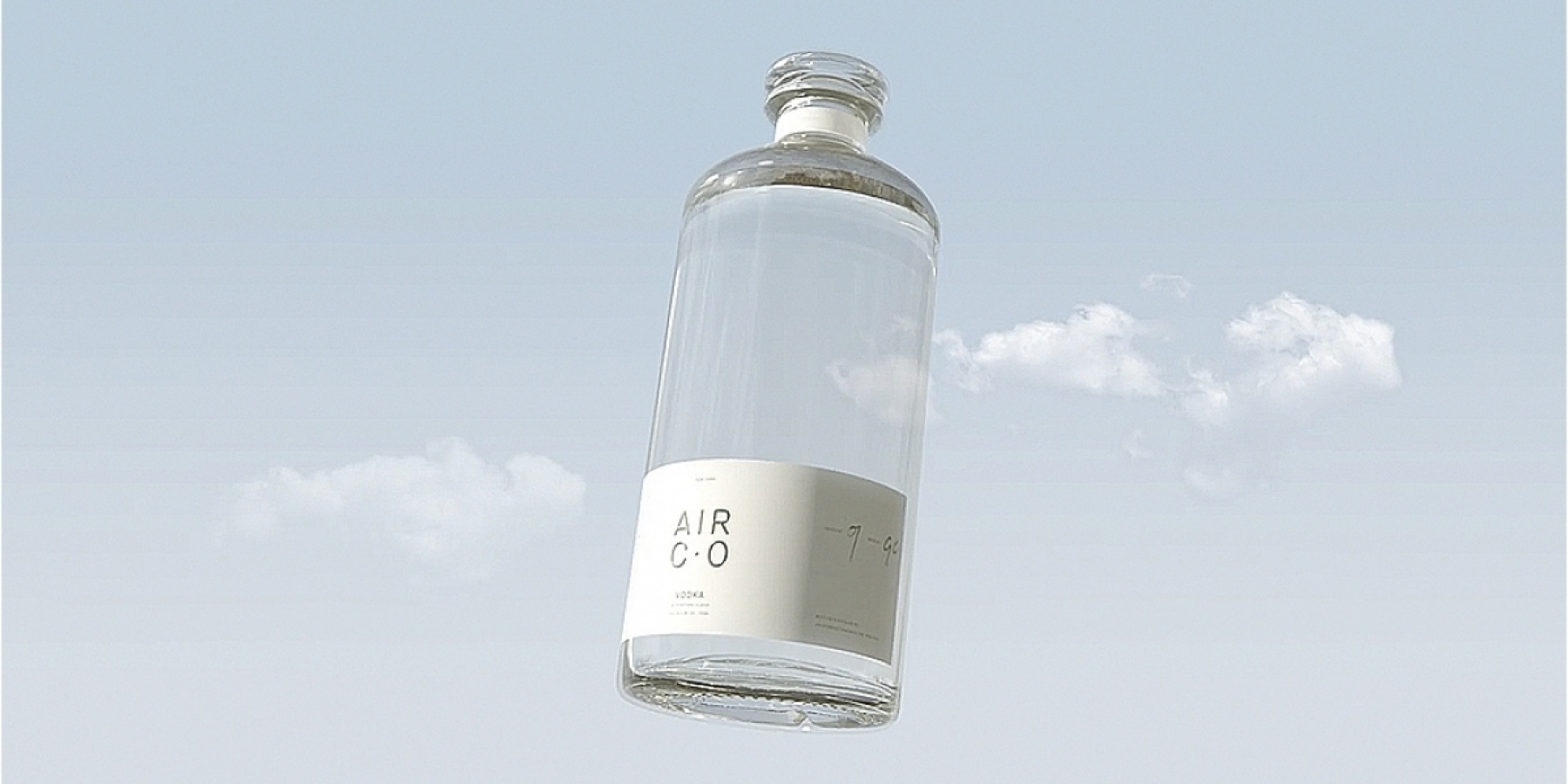 削減すべき二酸化炭素でマティーニを！
地球に優しい未来的ウォッカ「Air」。
