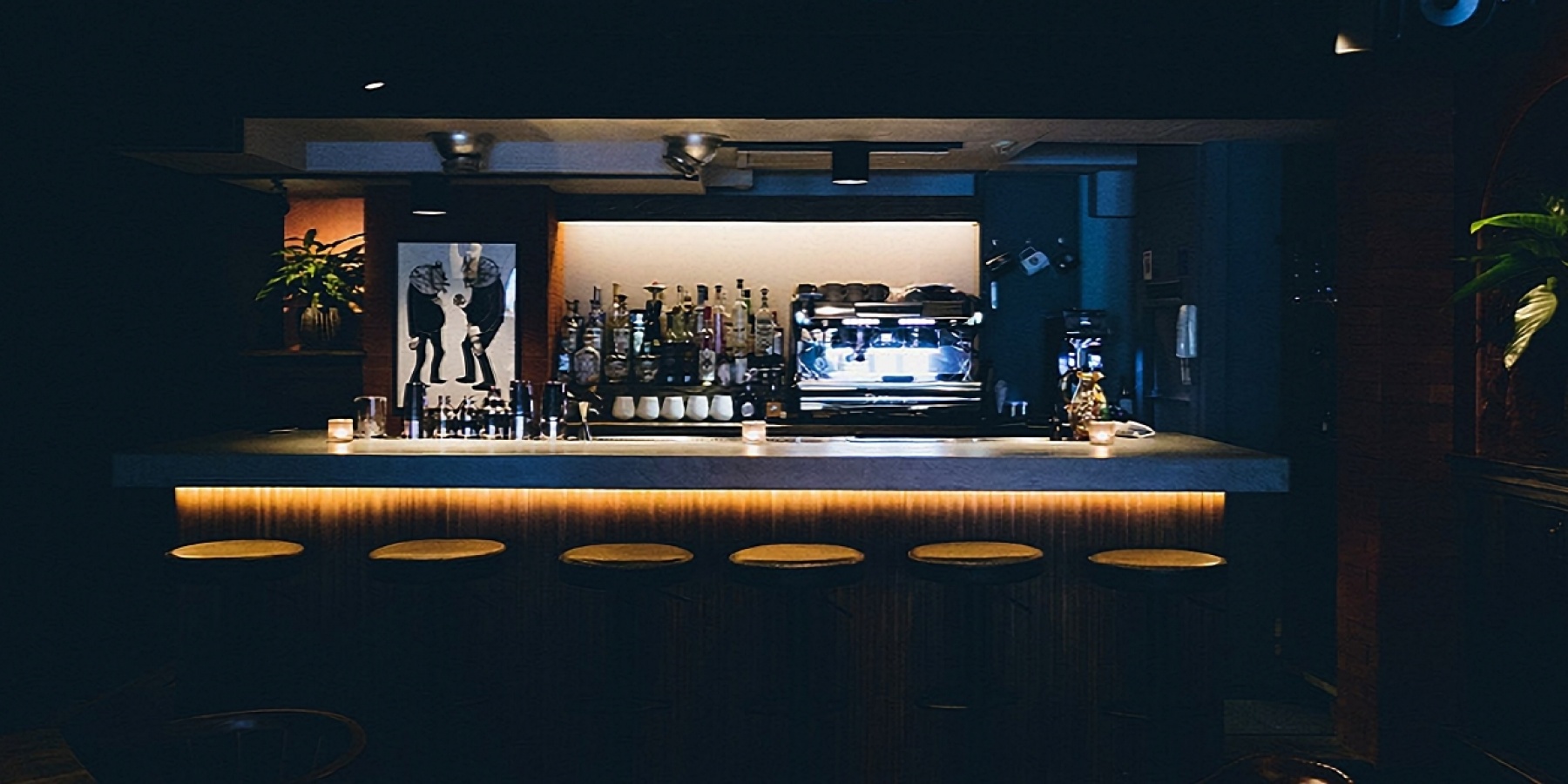 <キャリア> ヘッドバーテンダー・バーテンダー募集中。
今話題のメスカルとテキーラ専門店「TAHONA」