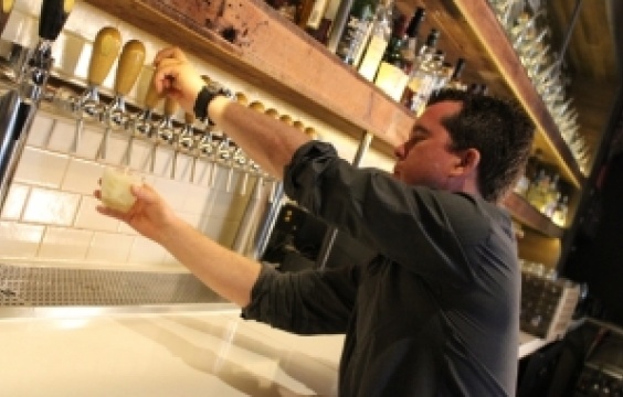 シカゴの名店が火付け役、
Cocktails on the Tapって？