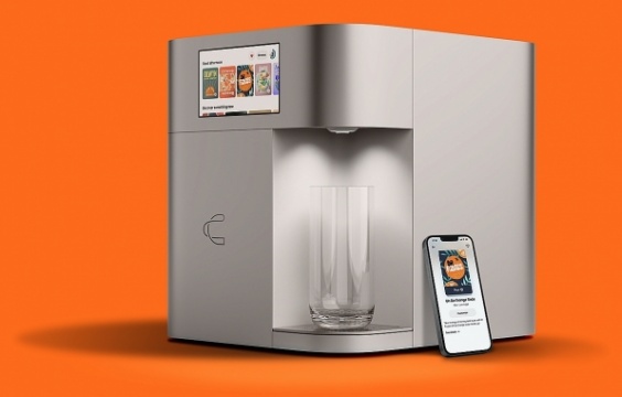 世界初！ 家庭で無数のドリンクを製造する
分子飲料プリンター「Cana One」！
