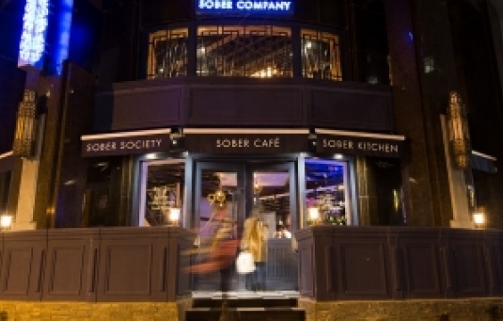 あの後閑信吾さんが手がけた
「SOBER COMPANY」に潜入！
