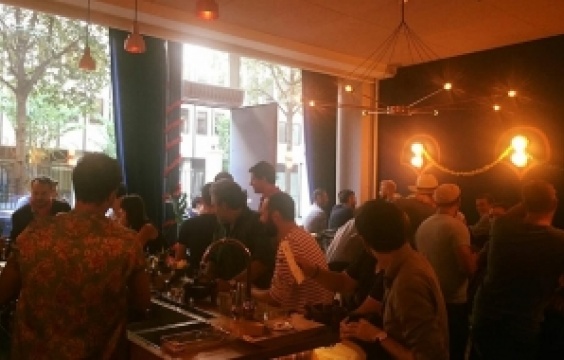 スピークイージーはもう古い！？
パリのバーは“ヌケ感”が大切！
