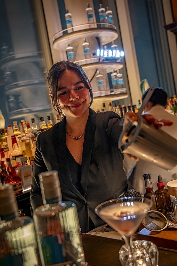 「Bar Kumiko」のジュリア百瀬（Julia Momosé）さん。