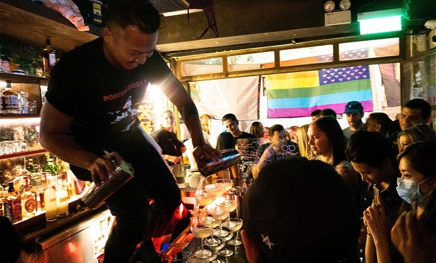 コロナ禍でも前を向いて止まらない。
香港バー業界は今、こんな感じ！
